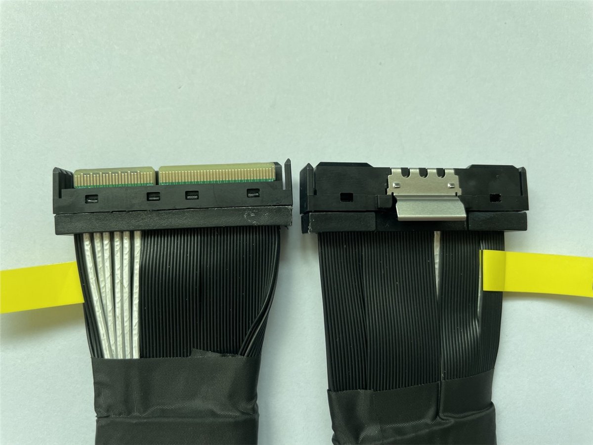 MCIO 16X 124P cable assembly